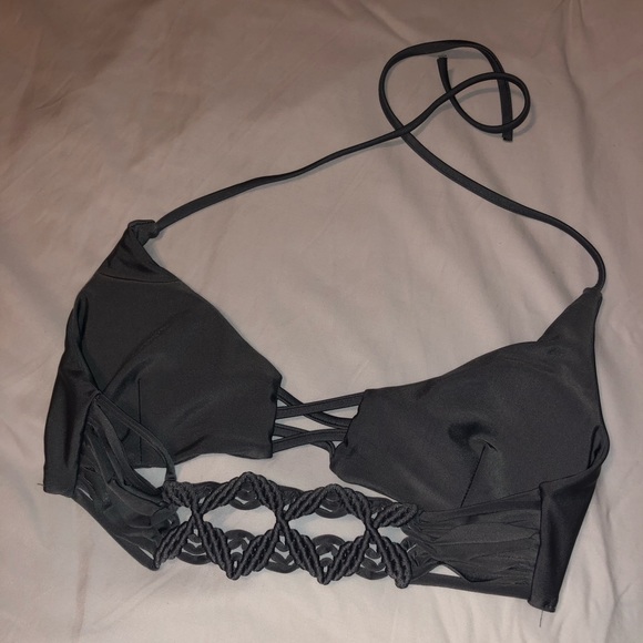 Bathing suit top, so cute! - Picture 2 of 2